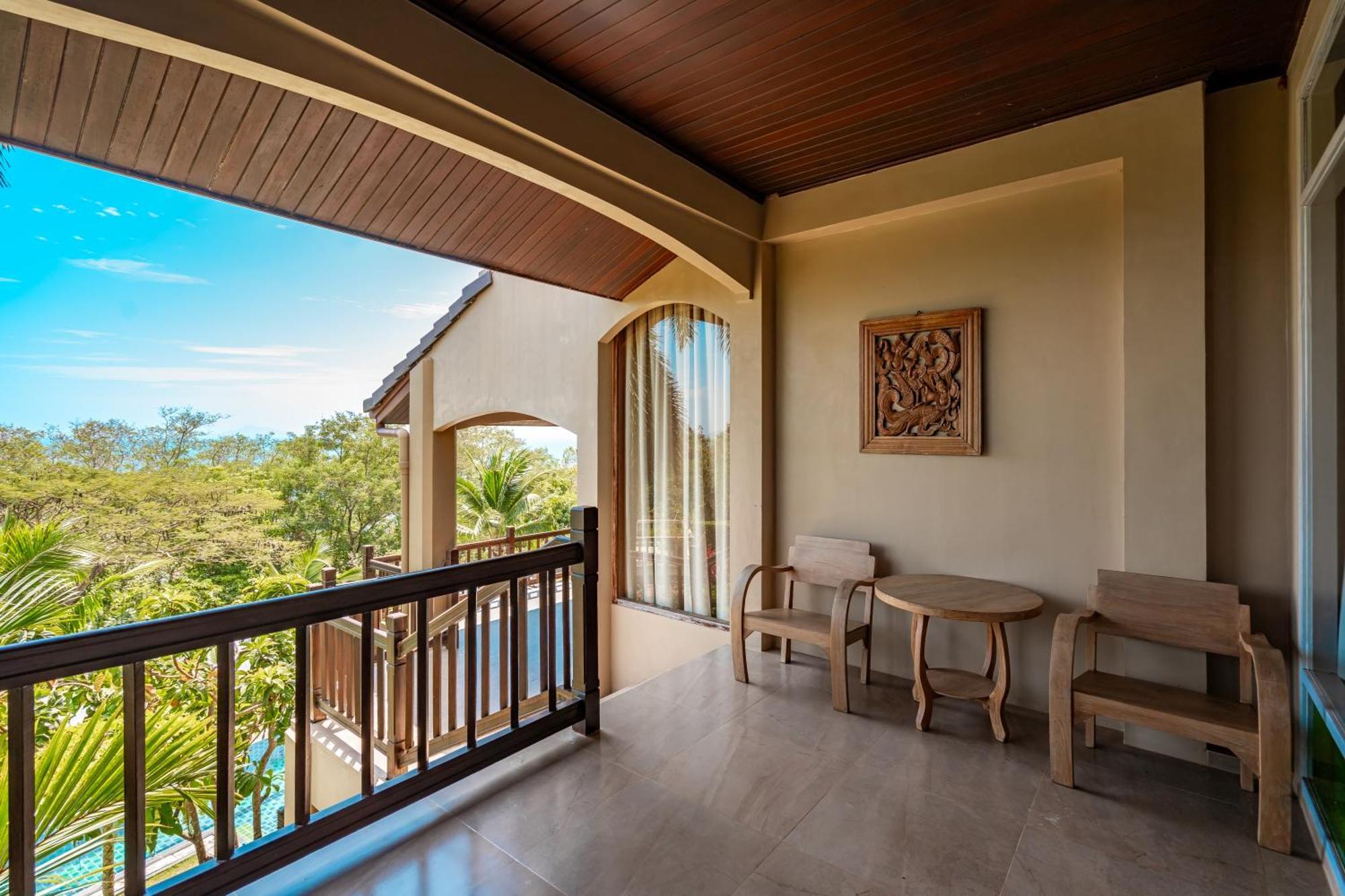 Ocean Pearl Seaview 4*